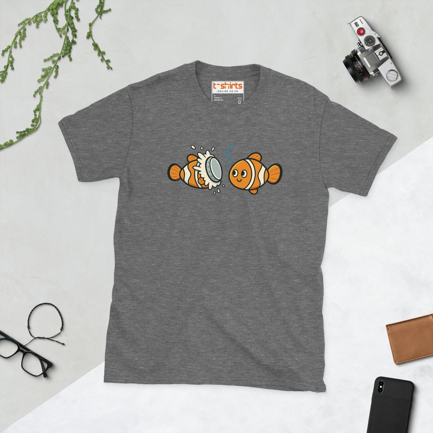 Clownfish Pie T-Shirt – Funny Ocean Pun Tee - Graphite Heather - T-Shirts Online