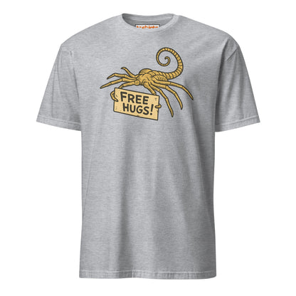 Free Hugs Alien T-Shirt – Funny Retro Sci - Fi Humor Tee - Sport Grey - T-Shirts Online
